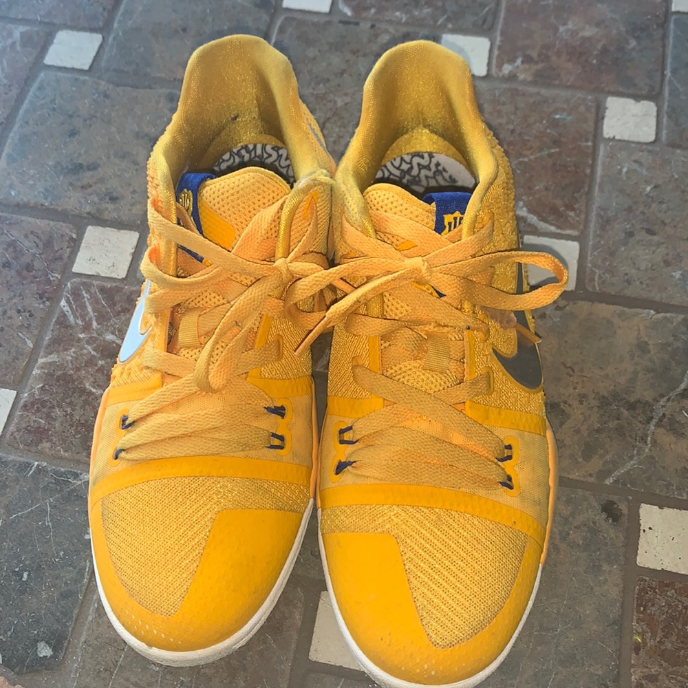 KYRIE NIKE 3 GS ‘mac & cheese Big kid 7